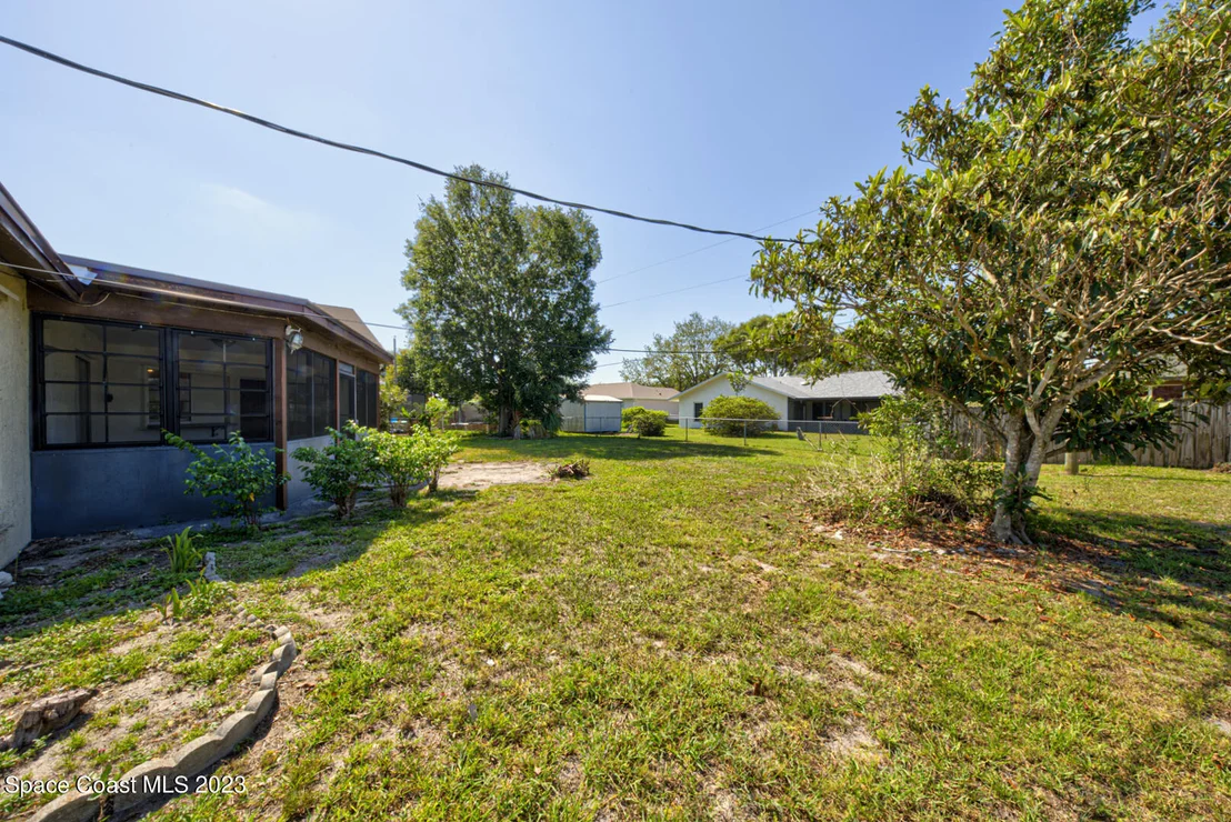 Photo of 1802 Fallon Boulevard NE