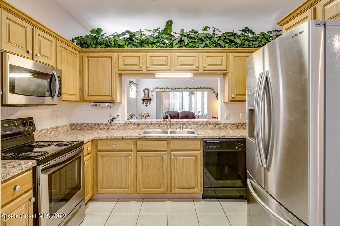 Photo of 1033 S Fork Circle