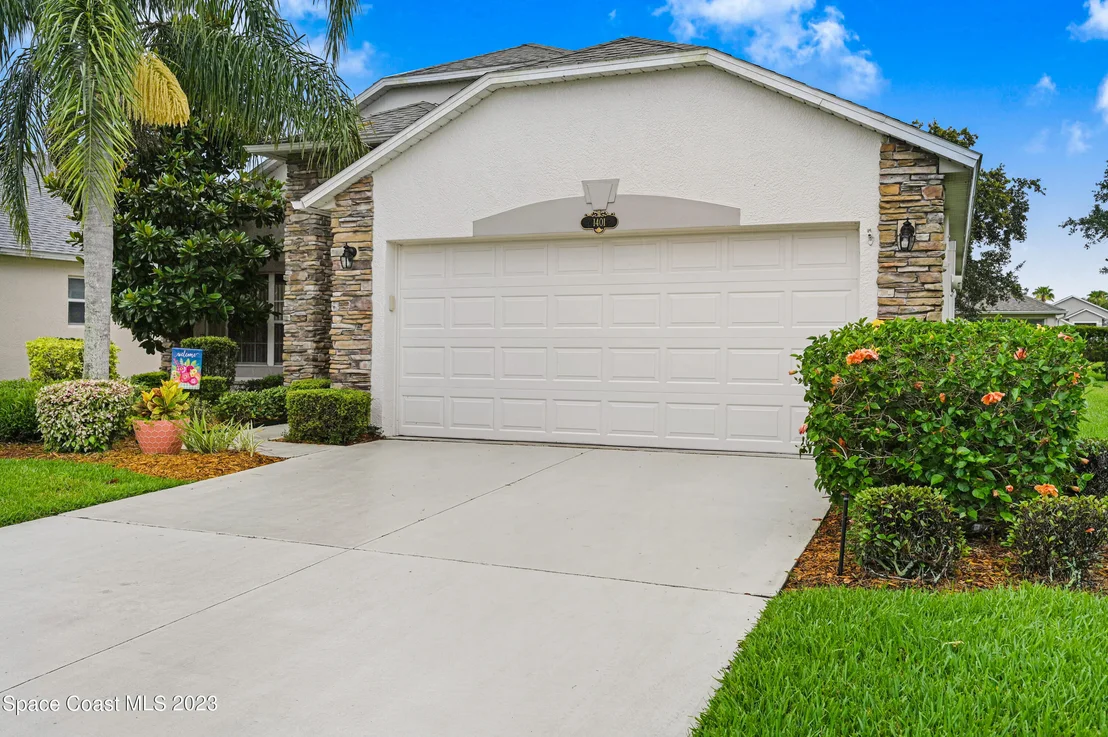 Photo of 1401 Lago Mar Drive