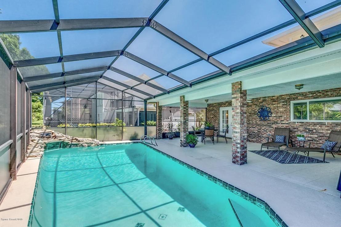 Photo of 685 Woodbridge Drive