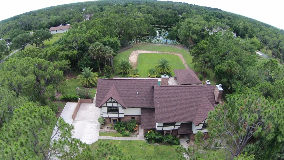 Photo of 4565 Lake Washington Road