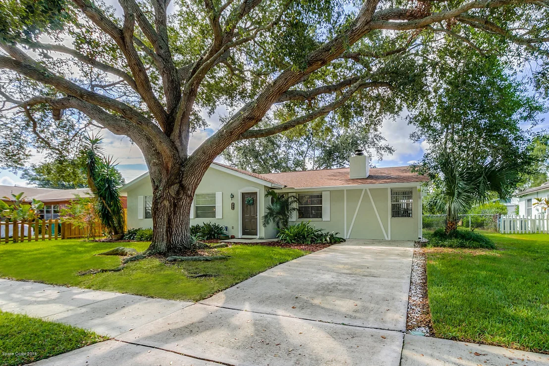 Photo of 2775 Pembroke Road
