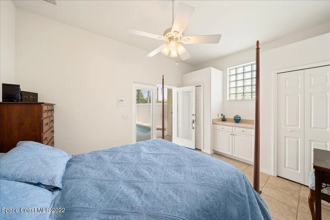 Photo of 4523 Long Lake Road