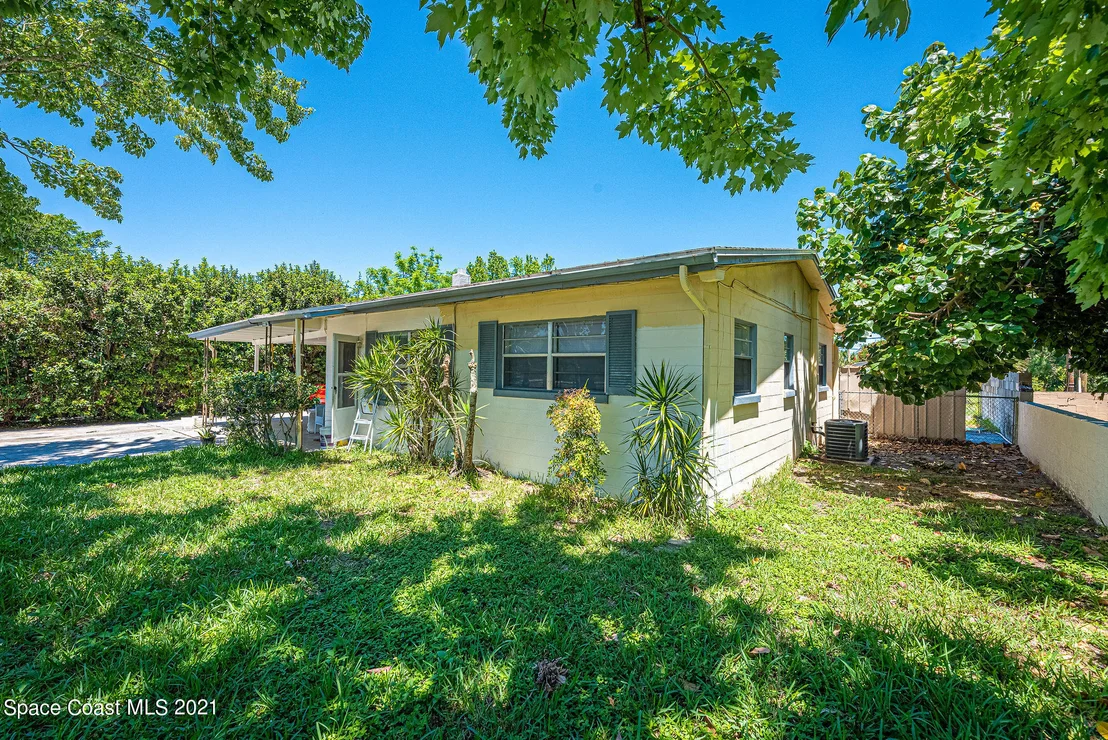 Photo of 2214 Post Road