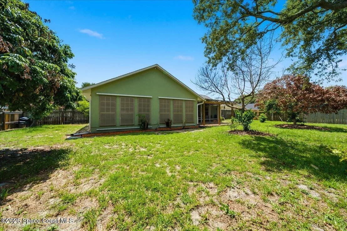 Photo of 813 Emerald Way