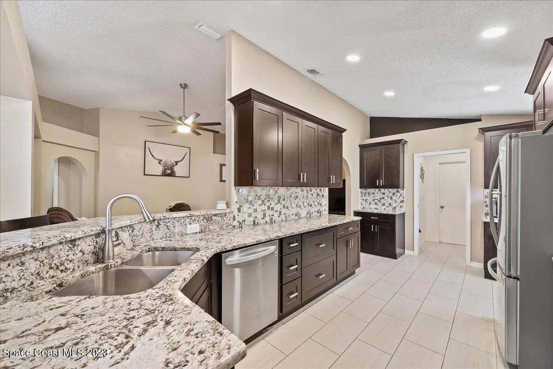 Photo of 1616 Vista Lake Circle