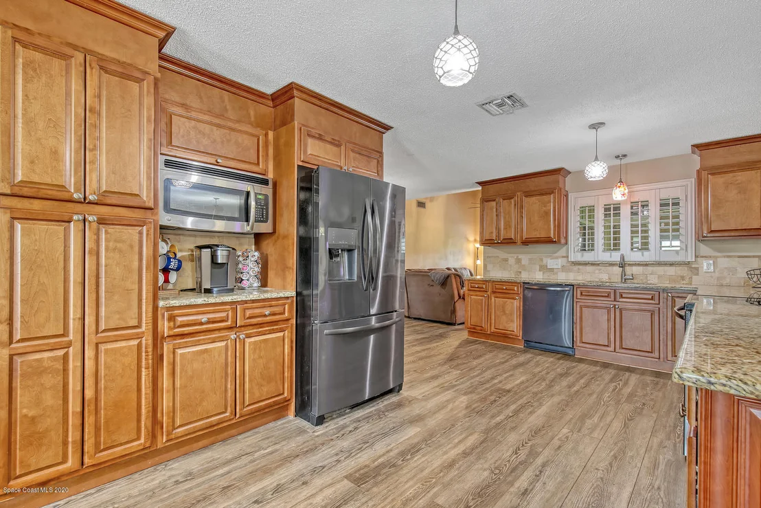 Photo of 1004 Cedarbrook Court