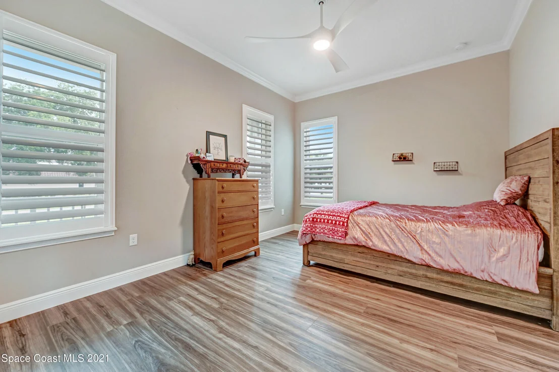 Photo of 2215 Bryan Street