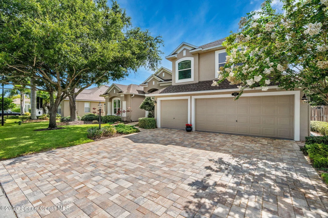Photo of 5837 Arlington Circle