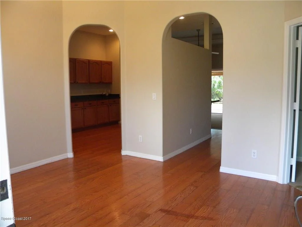 Photo of 9560 Riverview Drive