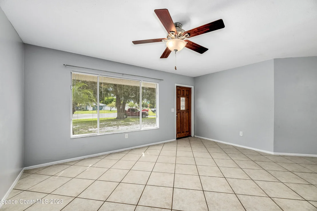 Photo of 1310 Sheafe Avenue NE