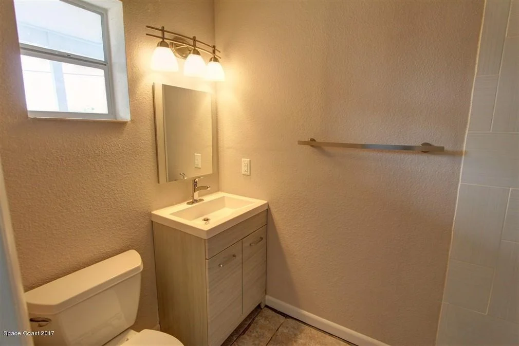 Photo of 995 Alsup Drive