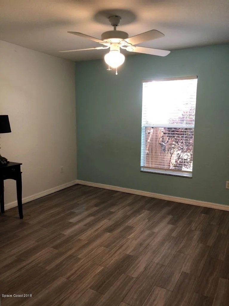 Photo of 941 Hollister Drive