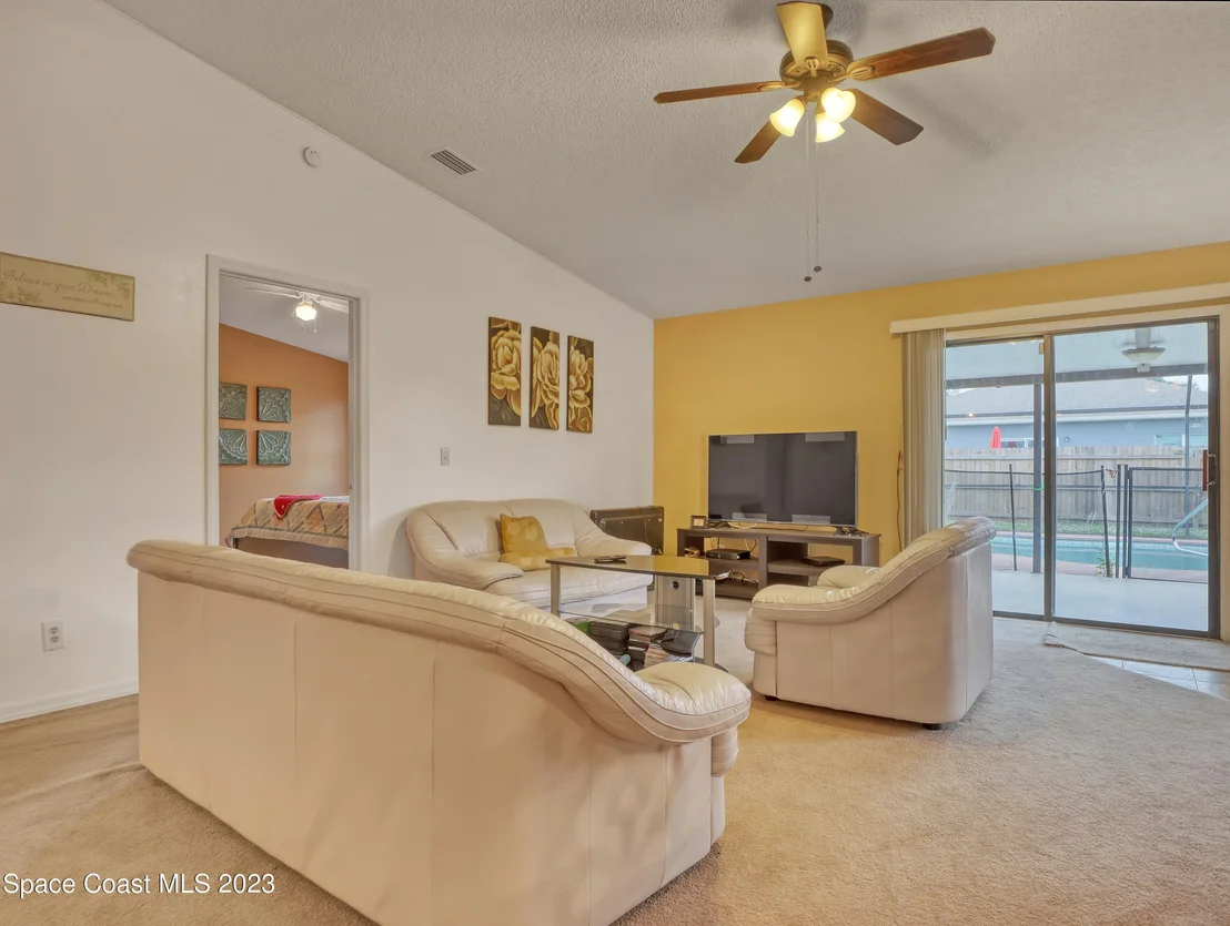 Photo of 958 Lyons Circle NW