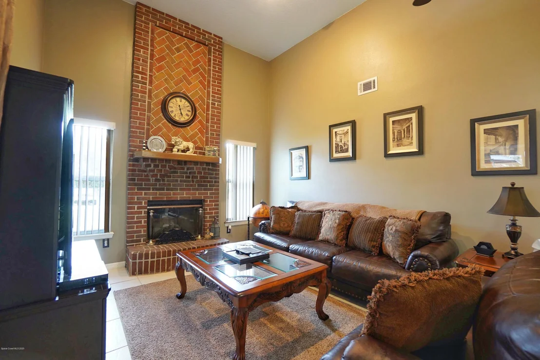 Photo of 440 N Burnett Road