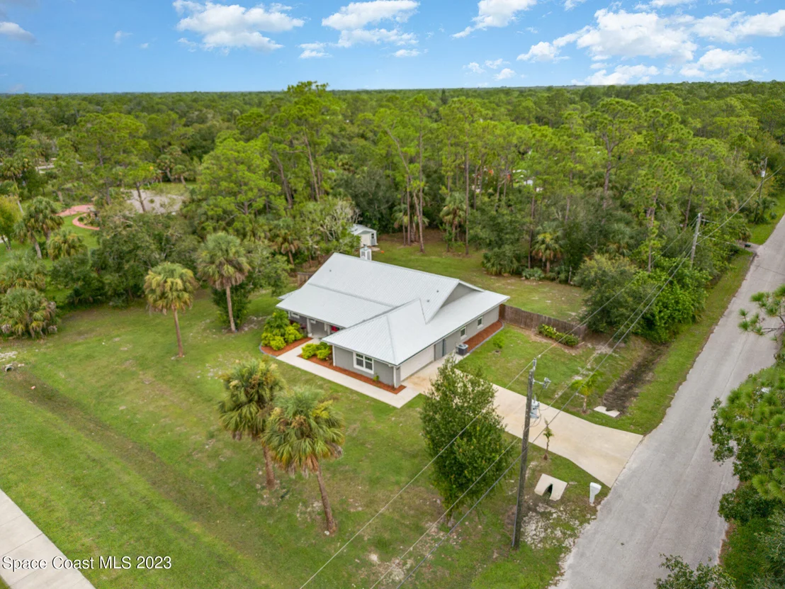 Photo of 3920 Burton Road