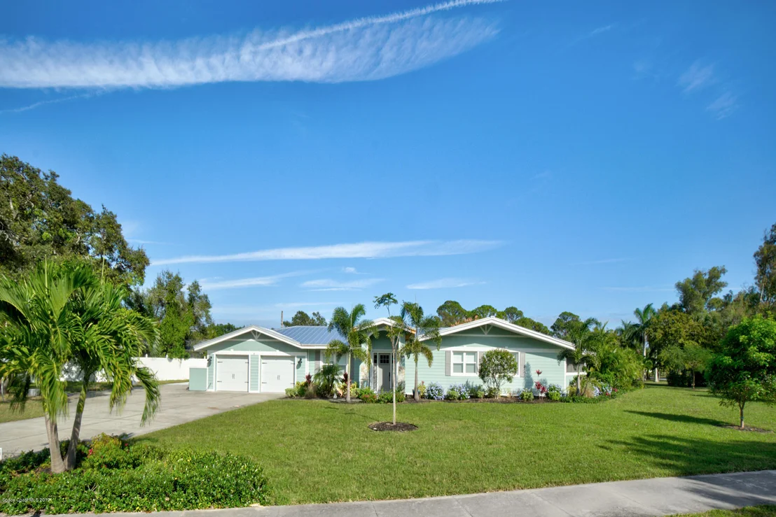 Photo of 905 Magnolia Drive