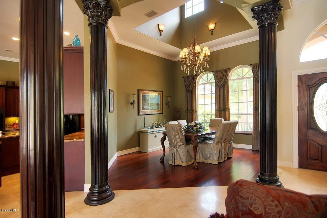 Photo of 2270 Grant Road
