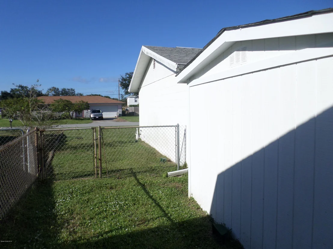 Photo of 957 Arabella Lane