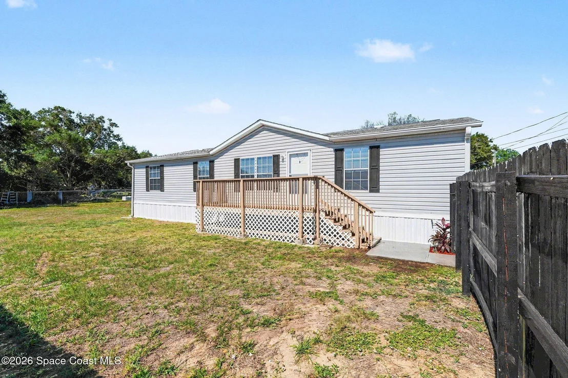 Photo of 423 Brozman Lane