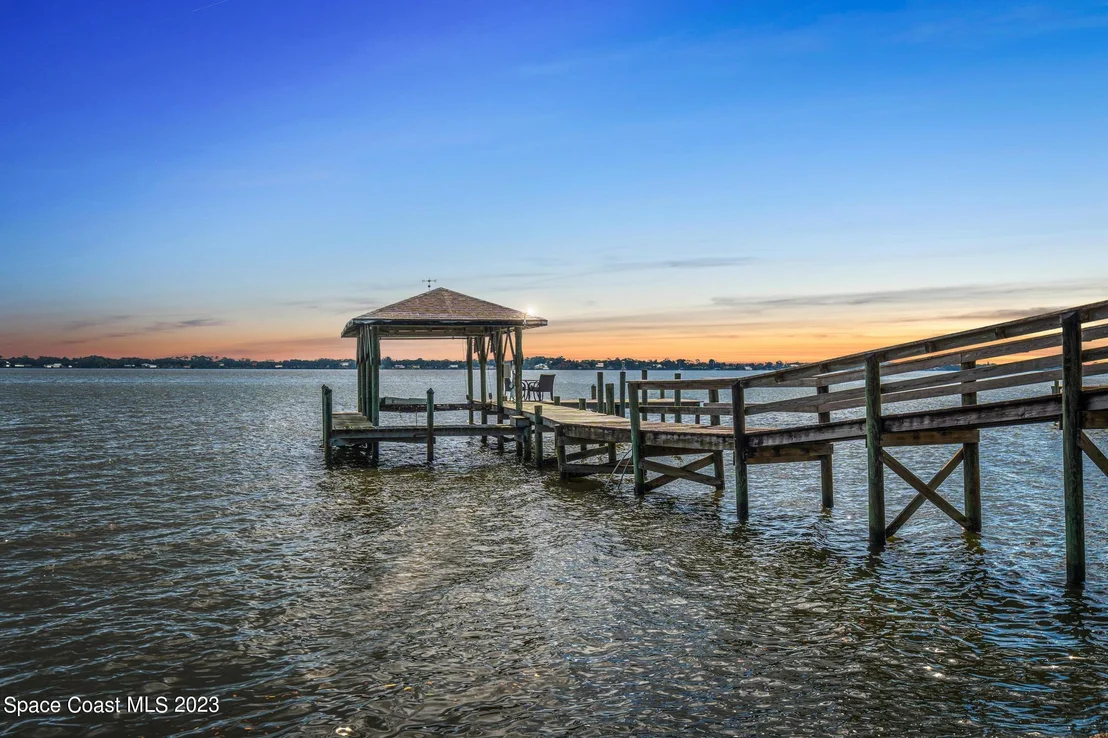 Photo of 1421 Rockledge Drive