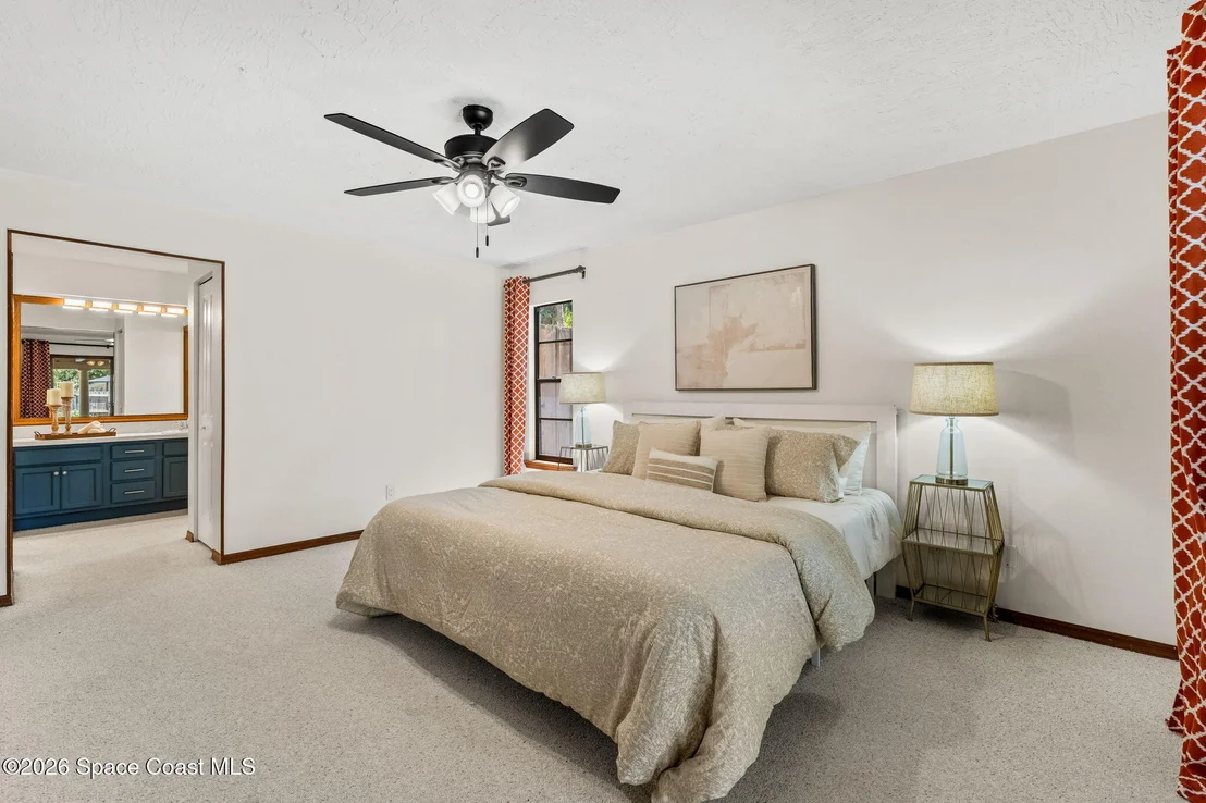 Photo of 496 N River Oaks Drive