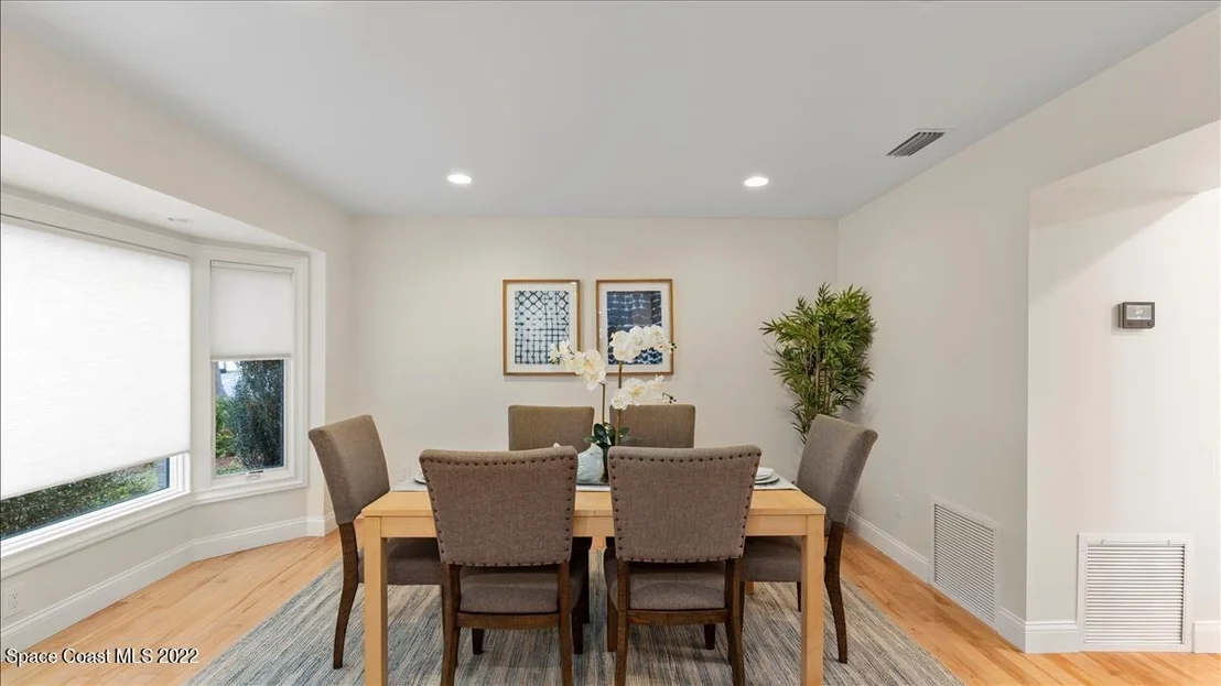 Photo of 1335 Rockledge Drive