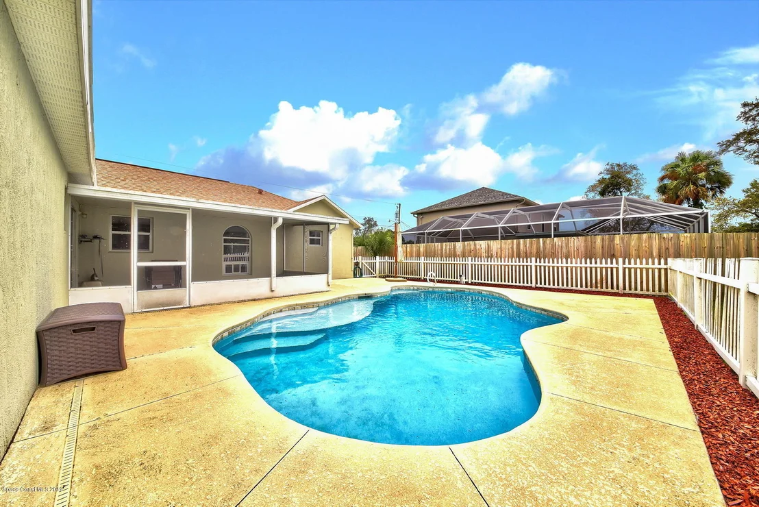 Photo of 6272 Bamboo Avenue
