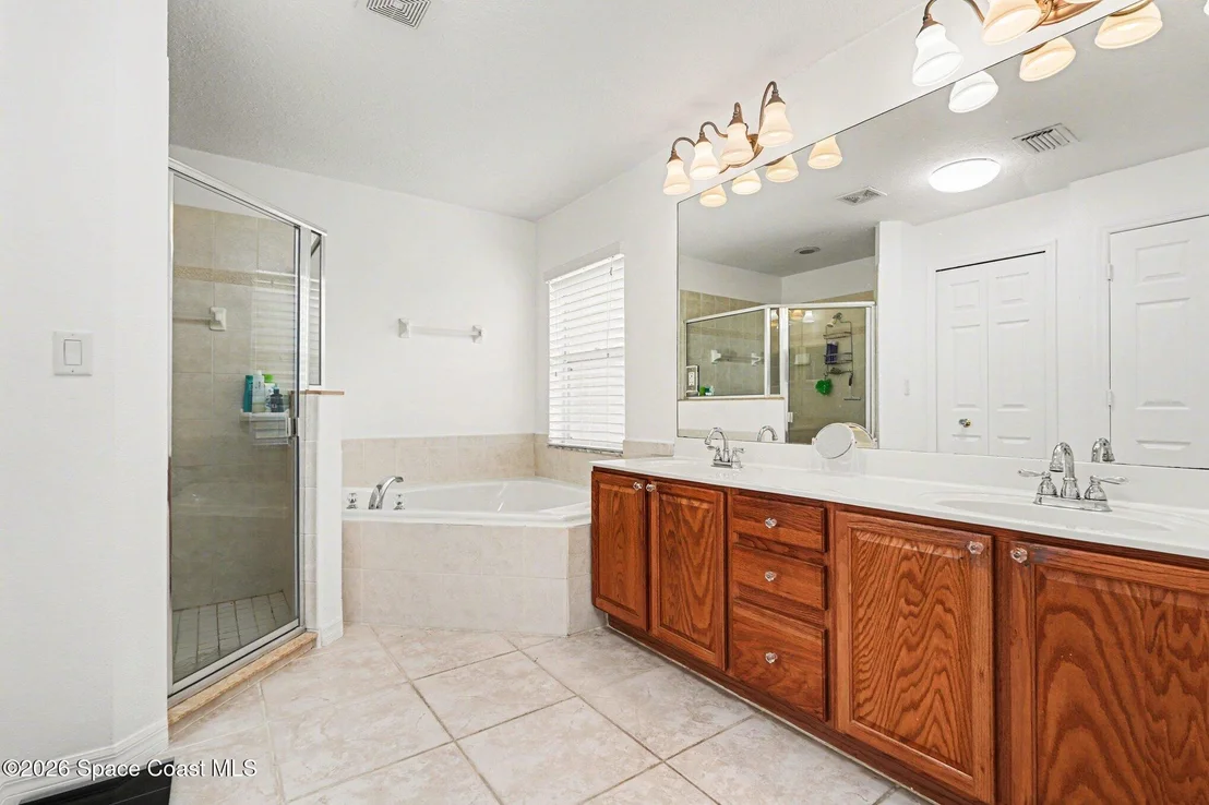 Photo of 3875 Waterford Drive