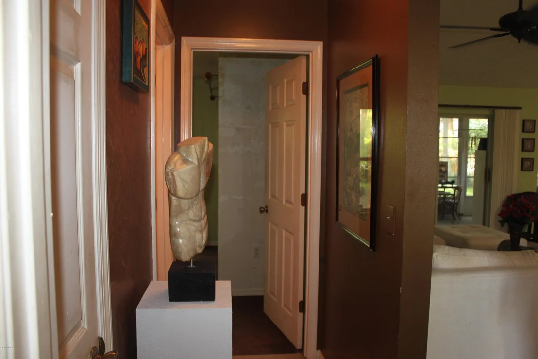 Photo of 125 Cardinal Drive