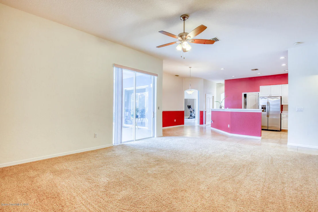 Photo of 984 Carriage Hill Road
