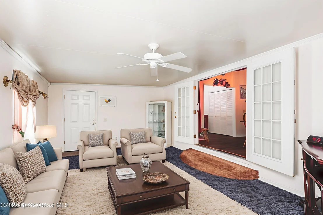 Photo of 6980 Bright Avenue