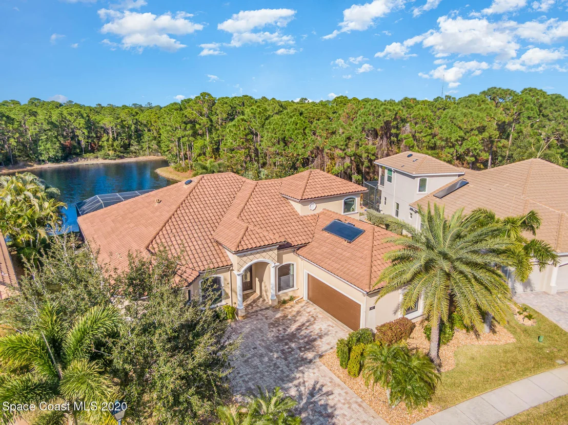 Photo of 1472 Tralee Bay Avenue