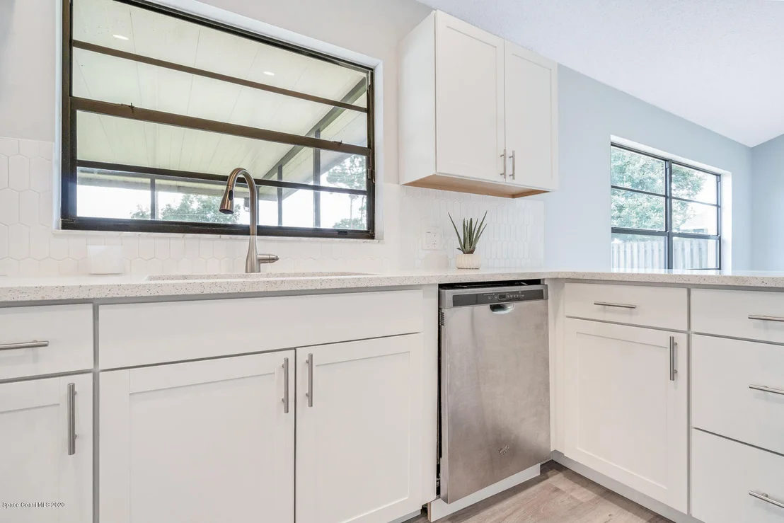 Photo of 908 Jamestown Drive