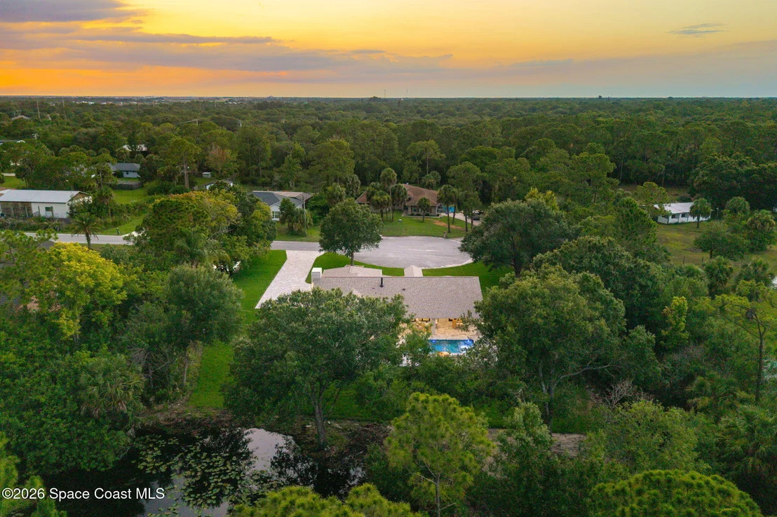 Photo of 4625 Hidden Lakes Place