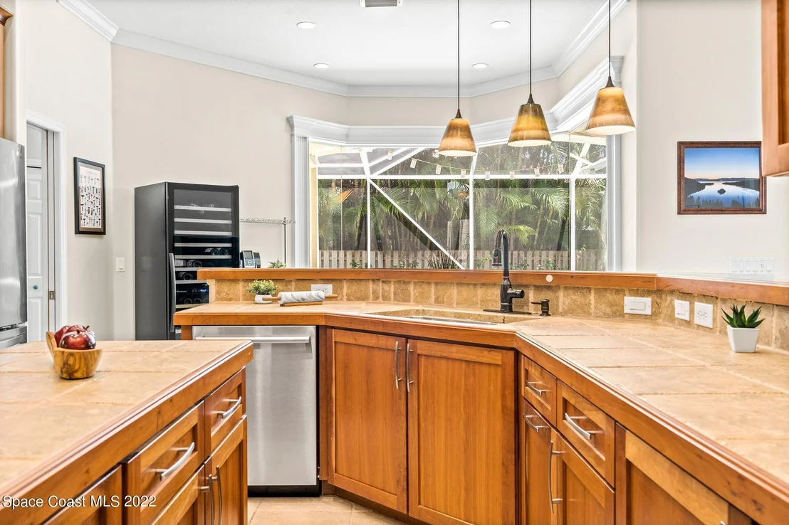 Photo of 356 Southampton Drive