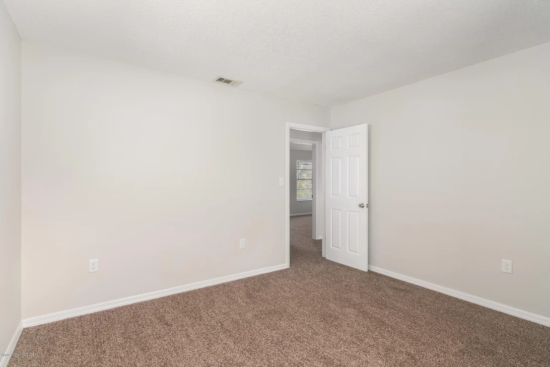 Photo of 272 Provincial Drive