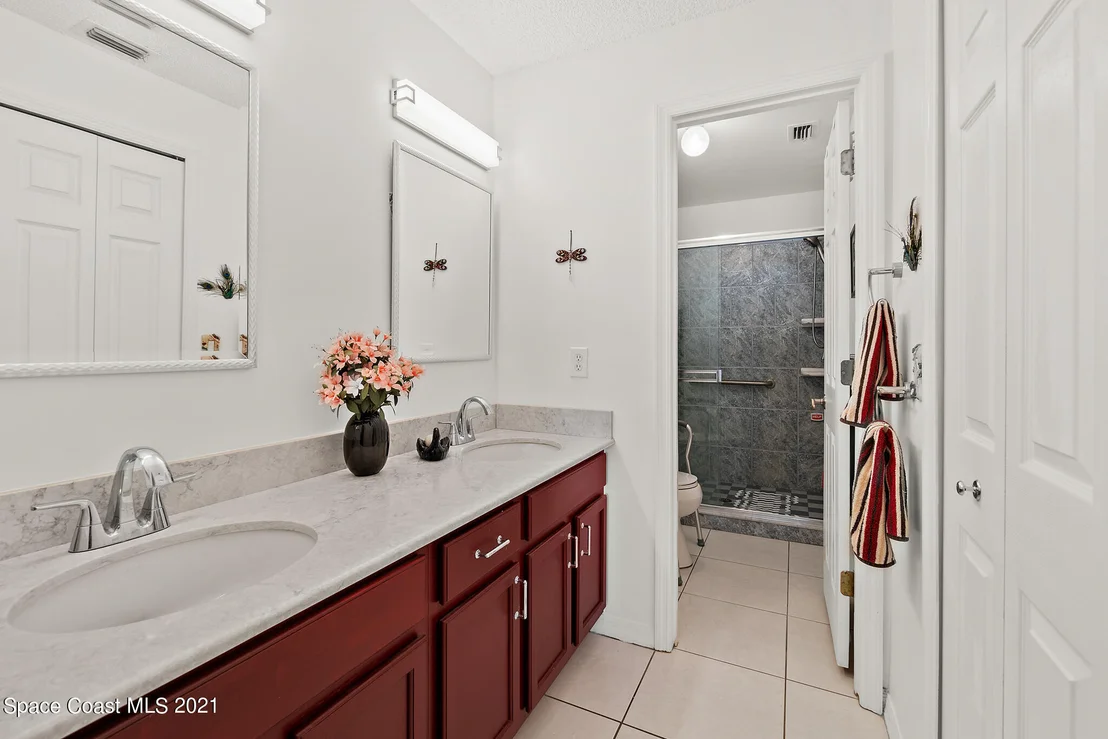 Photo of 2579 Alicia Lane