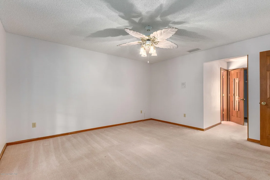 Photo of 2665 Pine Avenue