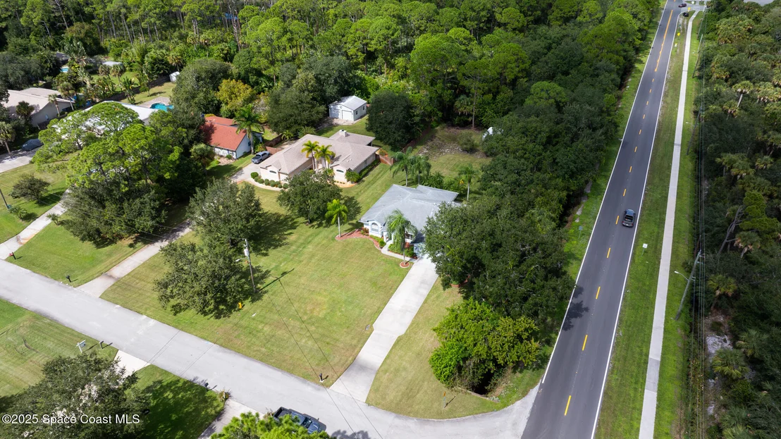 Photo of 2500 Fairfield Drive