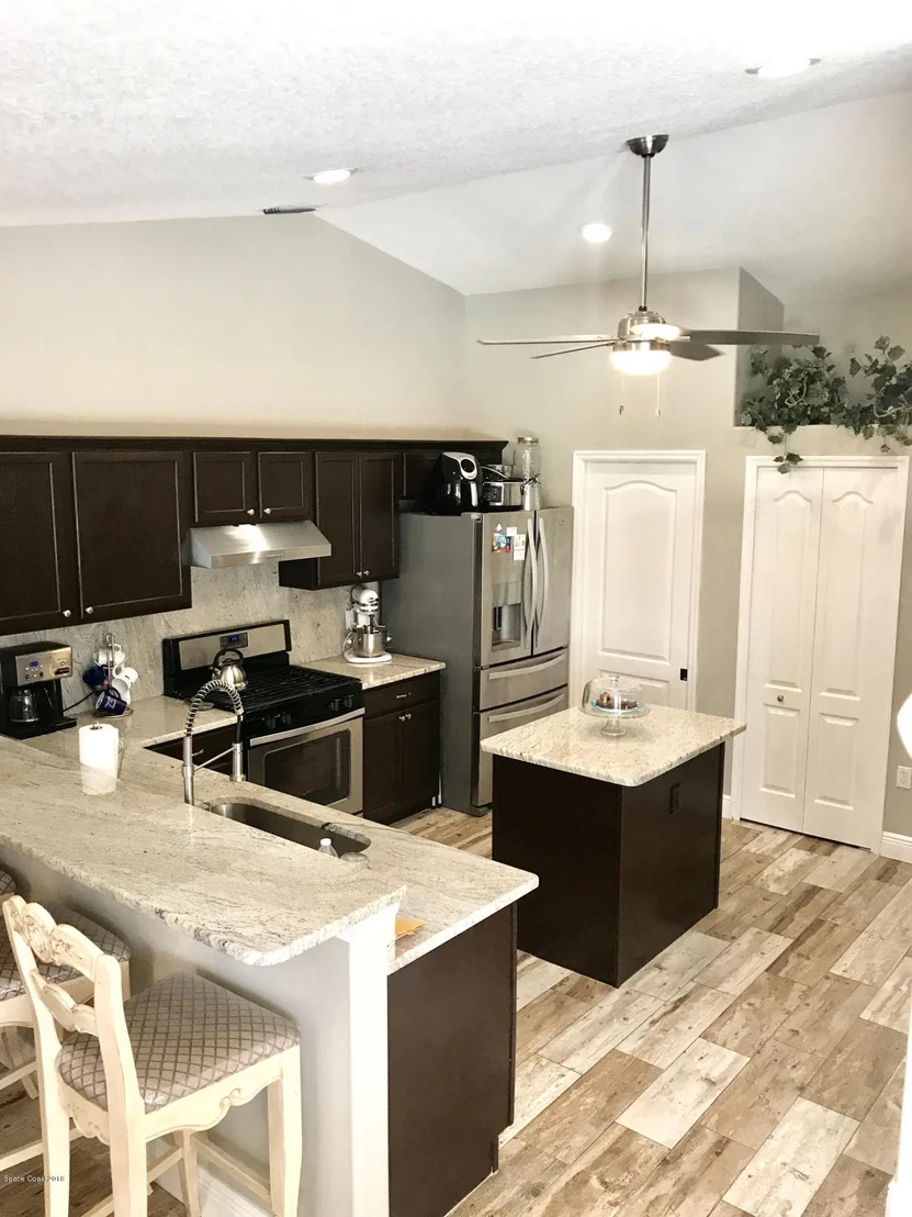 Photo of 807 Potomac Drive