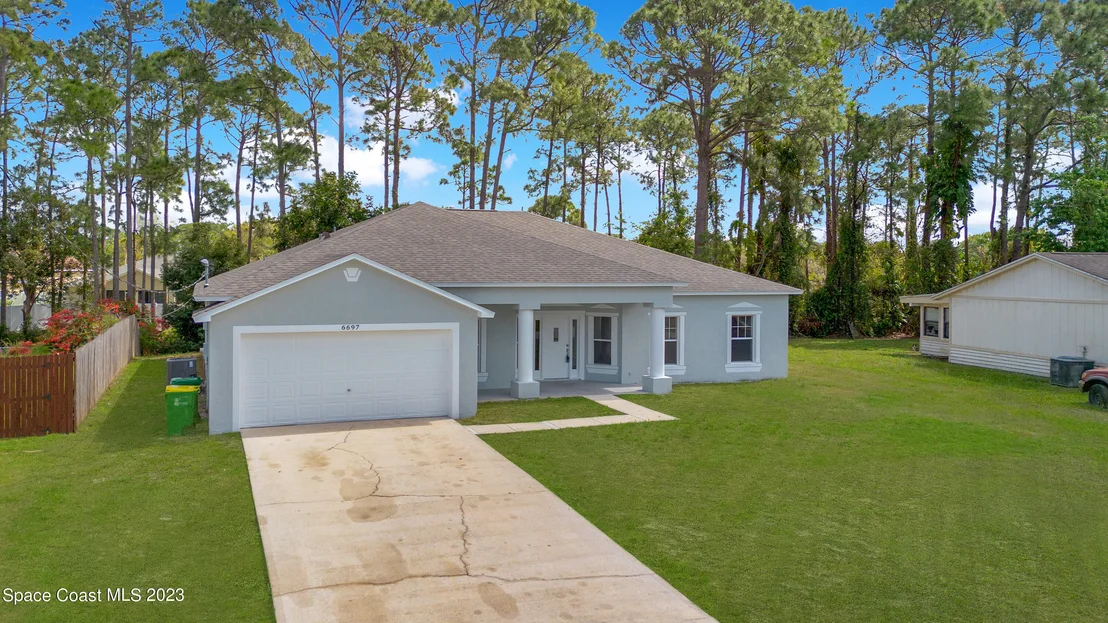 Photo of 6697 Cecil Road