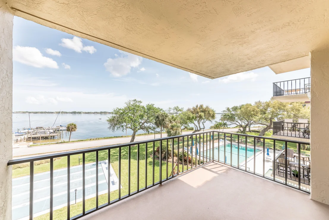 Photo of Unit 207 at 1025 Rockledge Drive