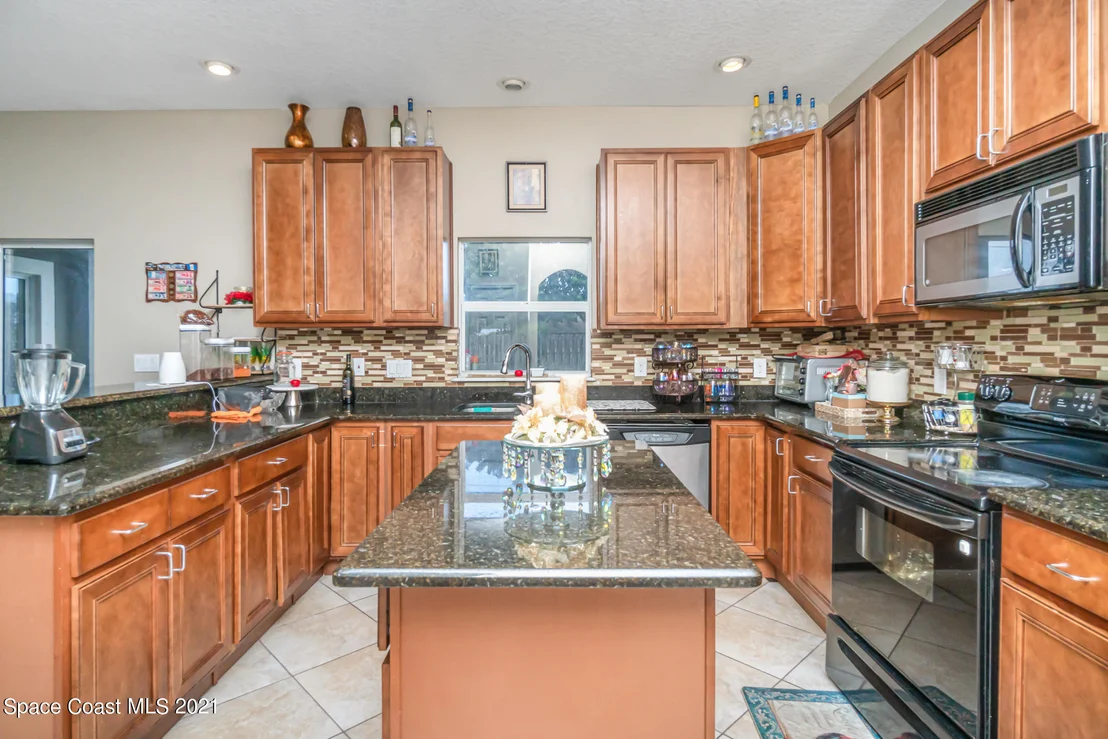 Photo of 2246 Warwick Road
