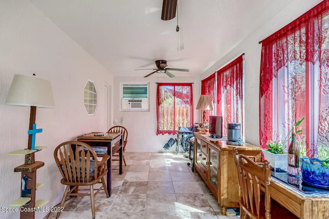 Photo of 1672 Vista Lake Circle