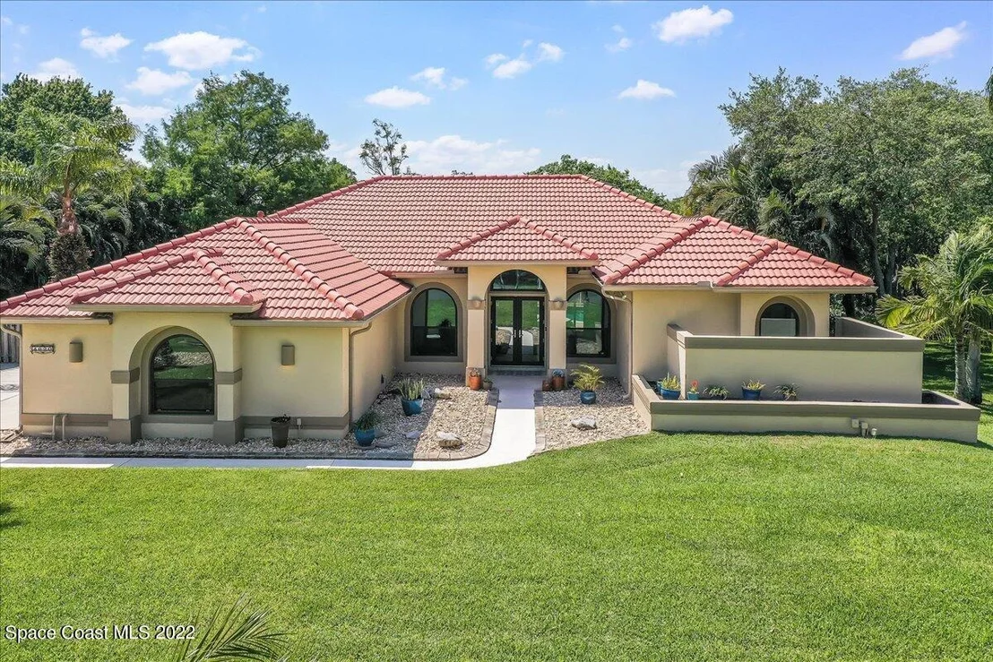 Photo of 4620 Canard Road