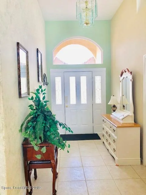 Photo of 561 Ray Street