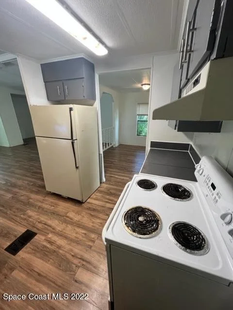 Photo of 2424 Elsie Circle