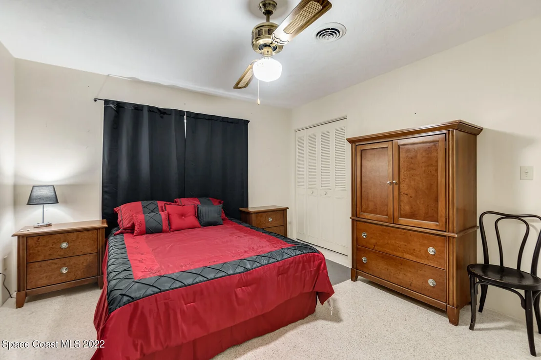 Photo of 306 Cocoa Avenue