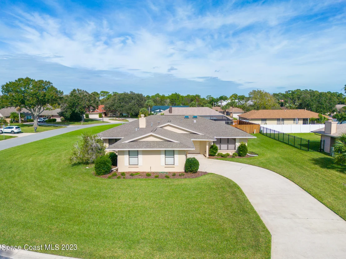 Photo of 1340 Bonaventure Drive